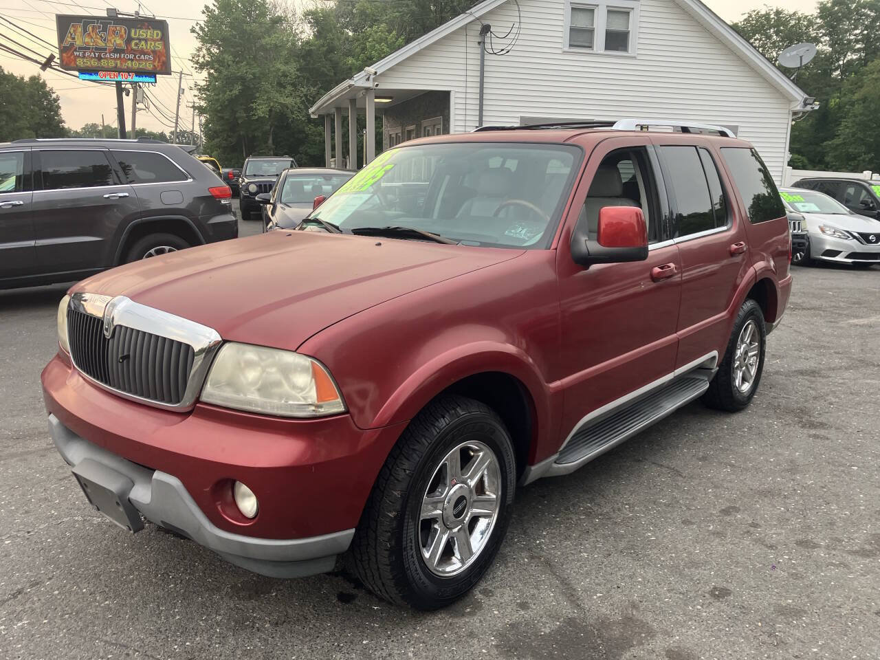 Used 2005 Lincoln Aviator AWD image 3