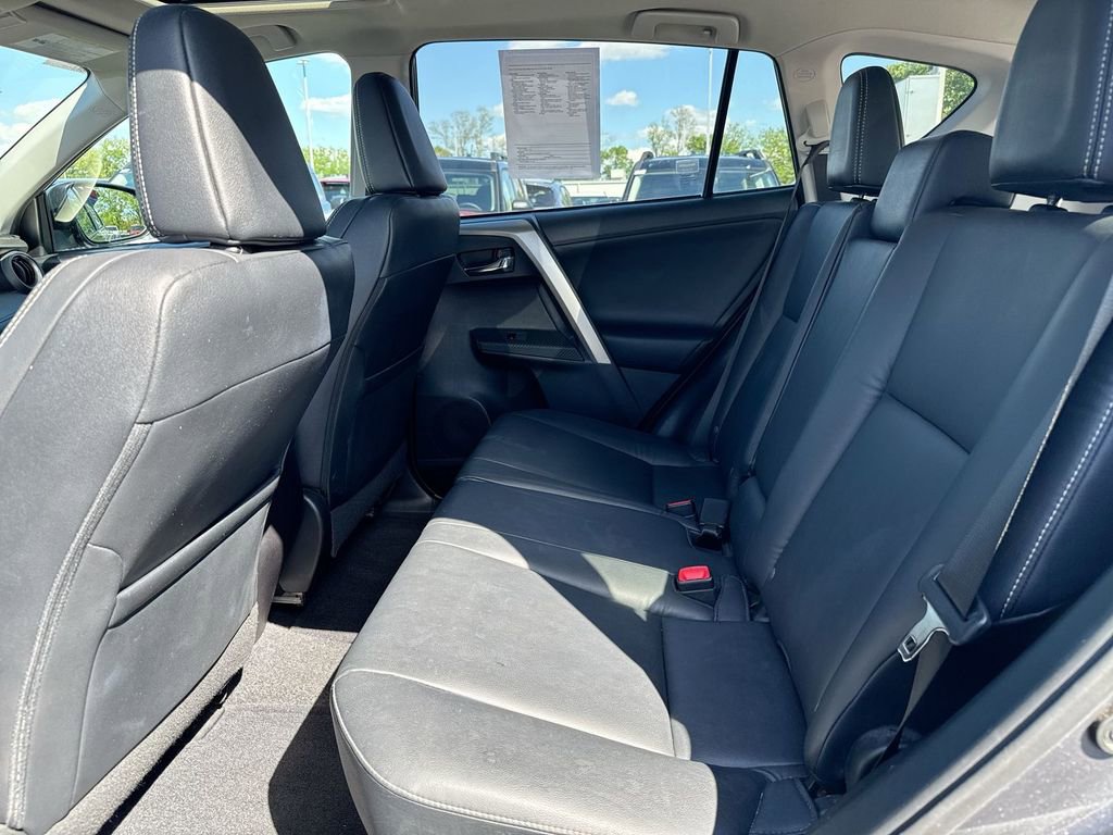 Used 2015 Toyota RAV4 Limited AWD/4WD image 24