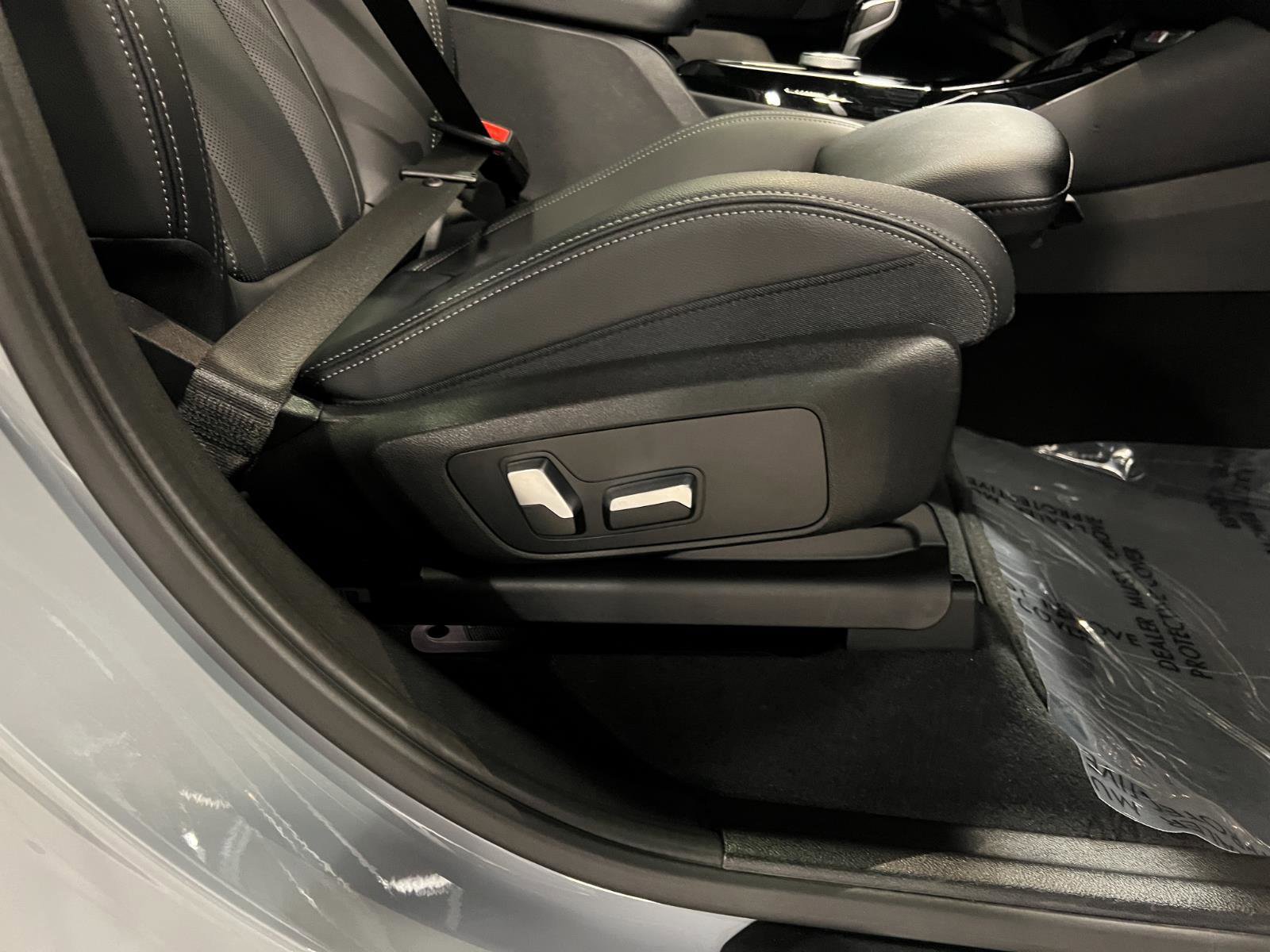 Used 2022 BMW X3 M40i w/ Premium Package image 42