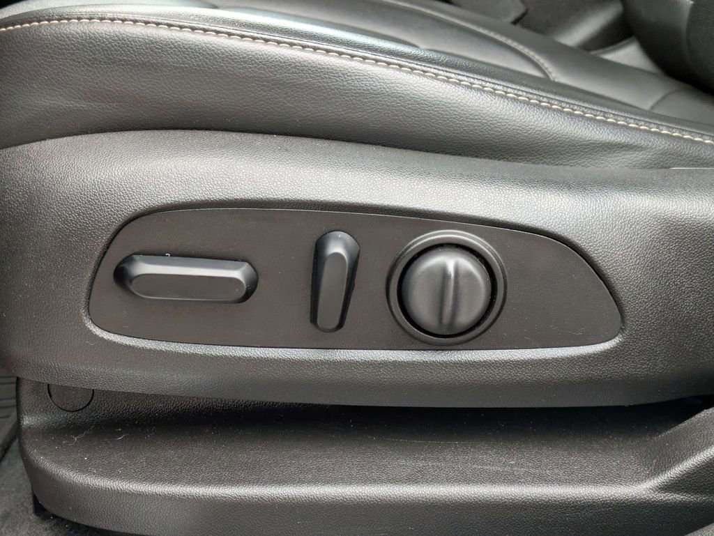 Used 2021 GMC Acadia SLT w/ Trailering Package image 15