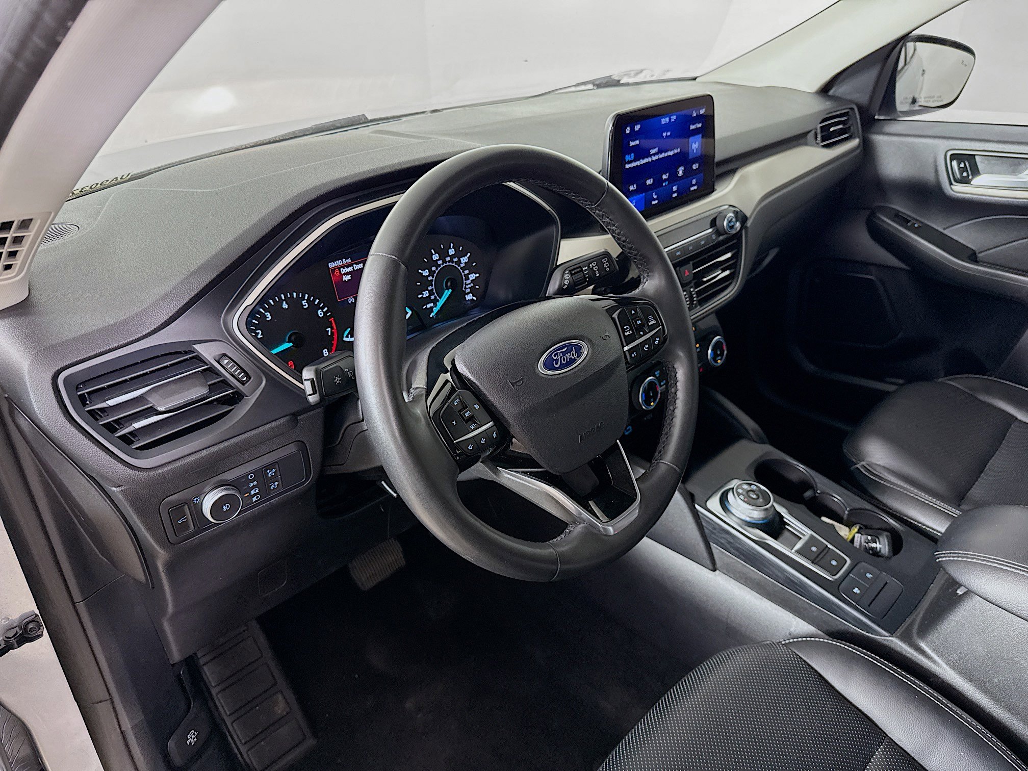 Used 2022 Ford Escape SEL FWD image 8