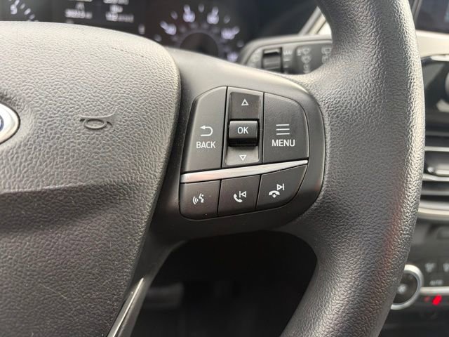 Used 2020 Ford Escape SE image 21