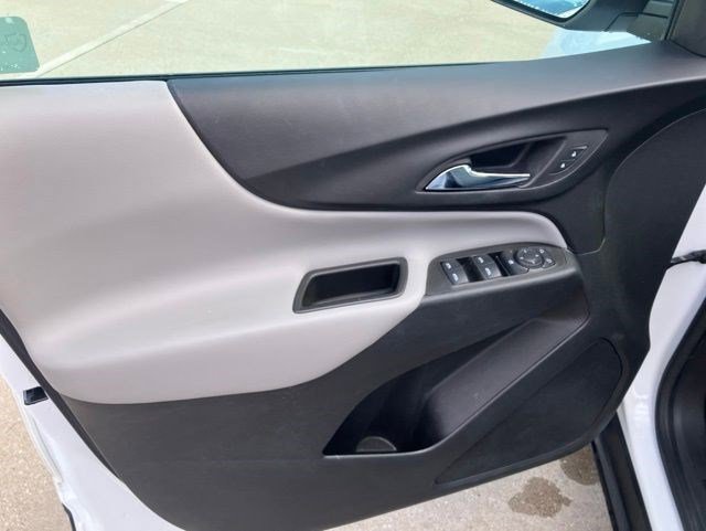 Used 2022 Chevrolet Equinox LS w/ LS Convenience Package FWD image 7
