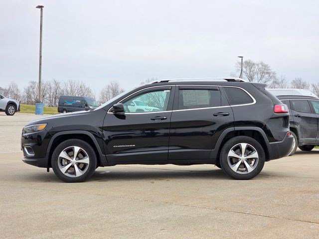 Used 2020 Jeep Cherokee Limited w/ Technology Group AWD/4WD image 5