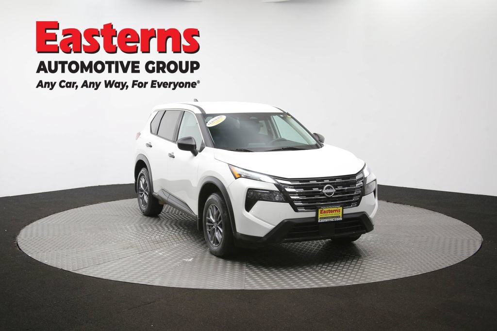 Used 2024 Nissan Rogue S AWD/4WD image 51
