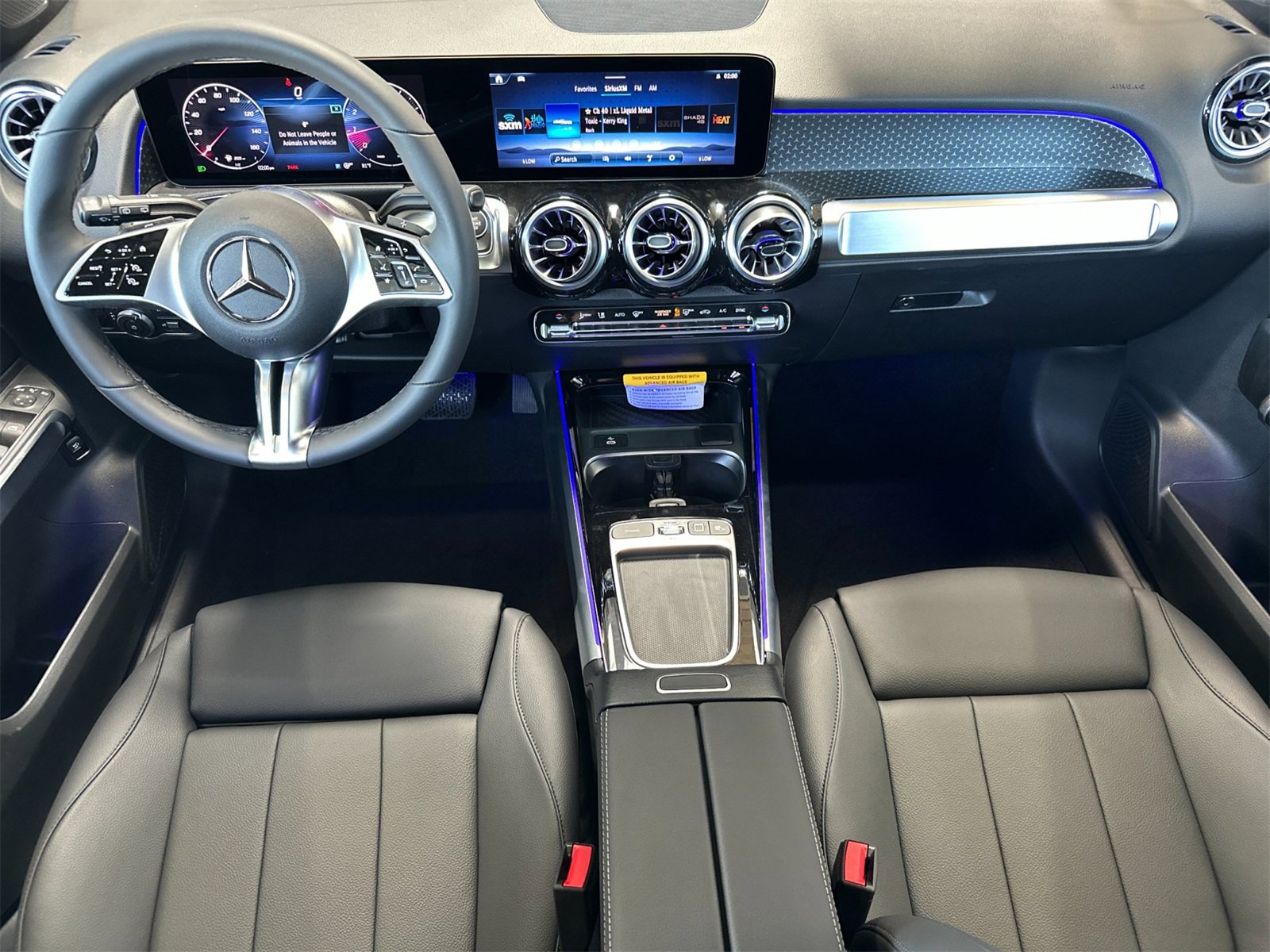 New 2025 Mercedes-Benz GLB 250 4MATIC image 14