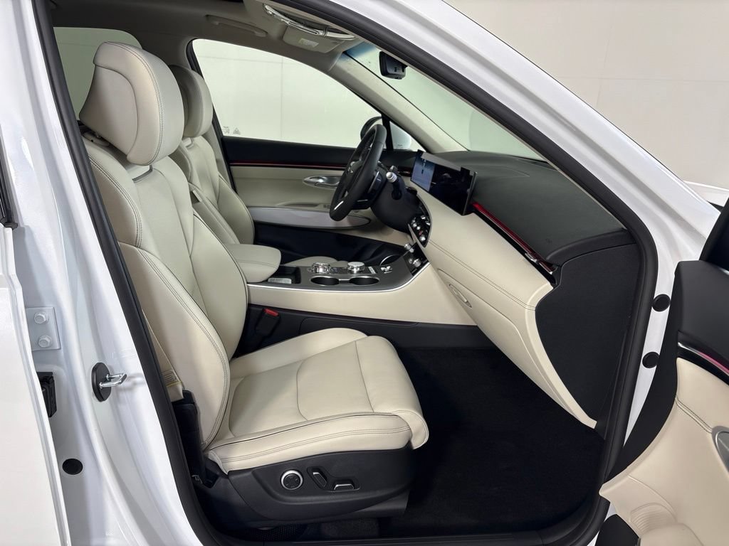 New 2027 Genesis GV70 2.5T Advanced AWD/4WD image 12