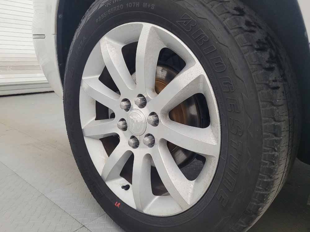 Used 2017 Buick Enclave Premium w/ Experience Buick Package FWD image 31