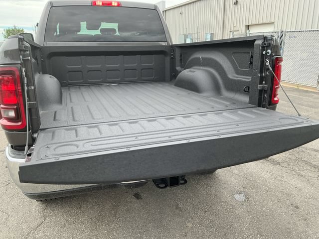 New 2026 RAM 2500 Big Horn AWD/4WD image 12