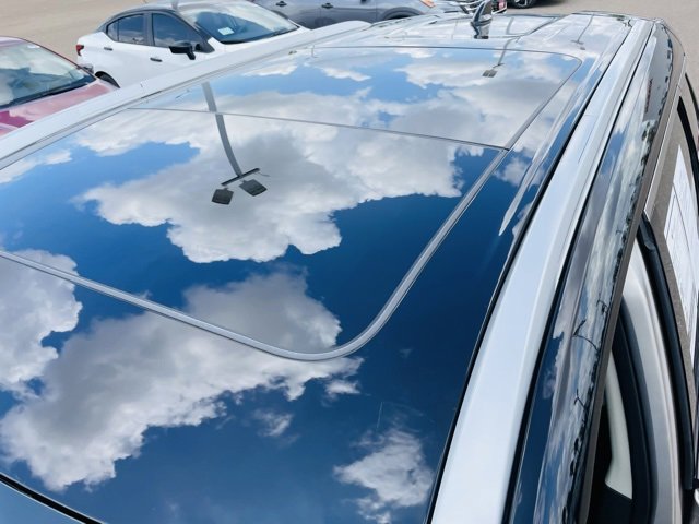 Used 2024 Nissan Rogue Platinum w/ Platinum Premium Package image 10