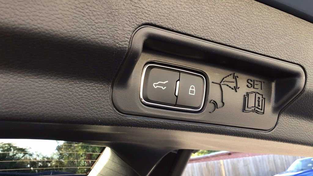 Used 2026 Ford Explorer ST-Line image 12