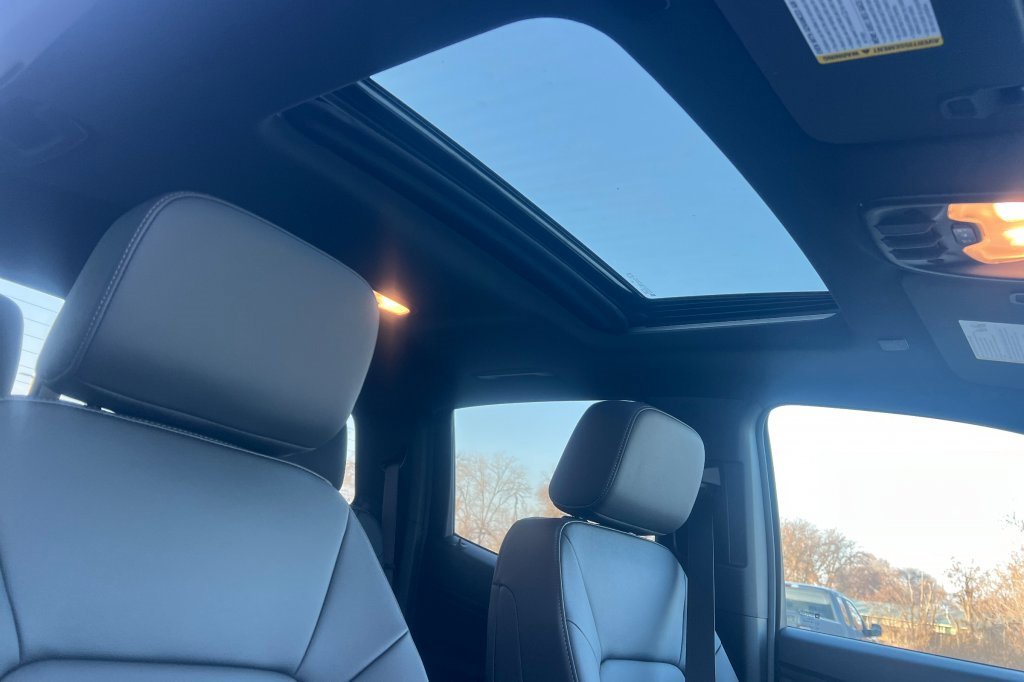 New 2026 GMC Canyon Elevation w/ Convenience Package image 13