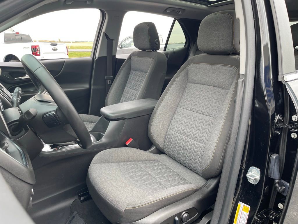 Used 2023 Chevrolet Equinox LT image 14