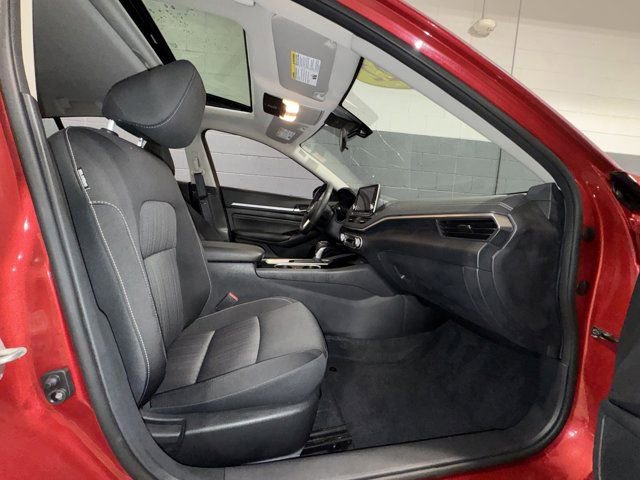 Used 2022 Nissan Altima 2.5 SV w/ SV Premium Package image 11