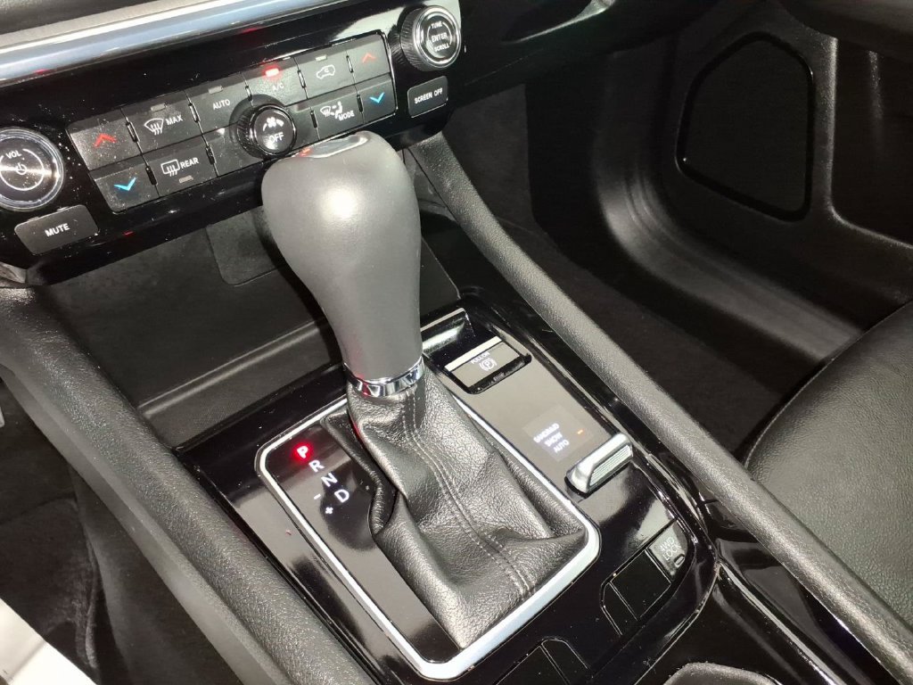 Used 2022 Jeep Compass Limited AWD/4WD image 23