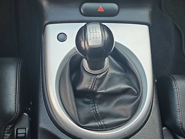 Used 2006 Nissan 350Z Grand Touring RWD image 17