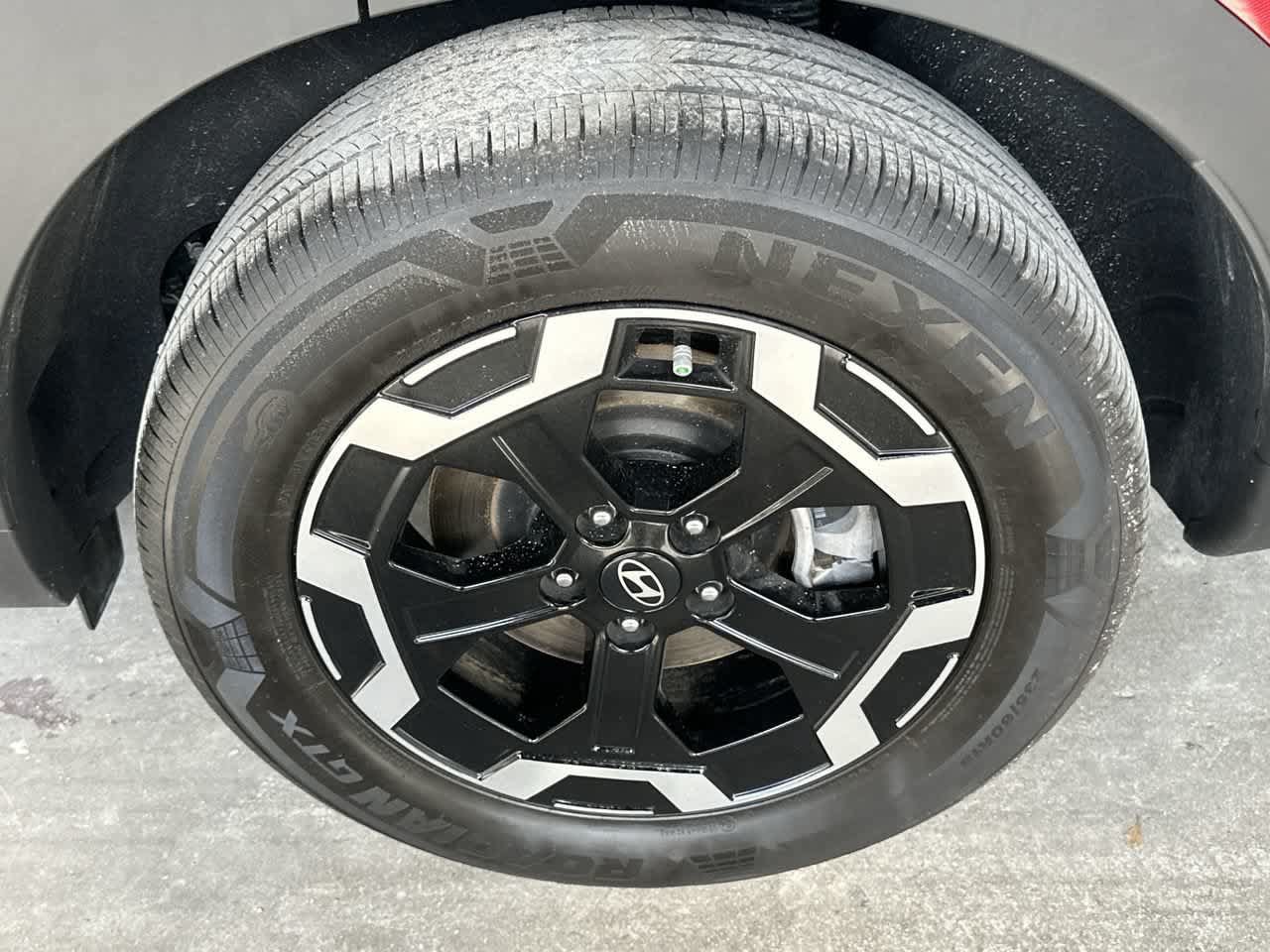 Used 2026 Hyundai Santa Fe SE FWD image 11