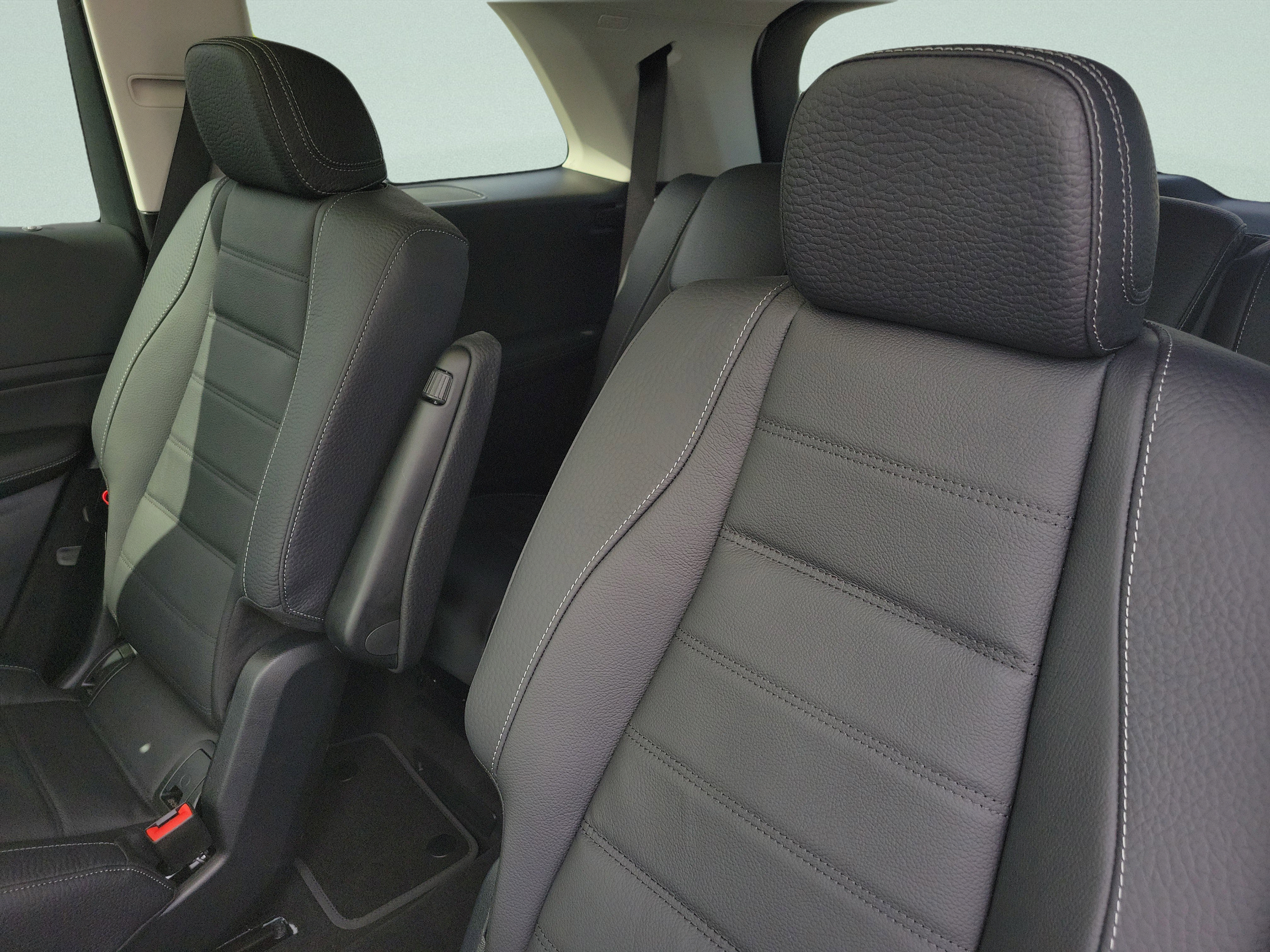 New 2026 Mercedes-Benz GLS 450 4MATIC image 9