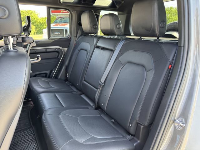 Used 2023 Land Rover Defender 110 X-Dynamic SE AWD/4WD image 28