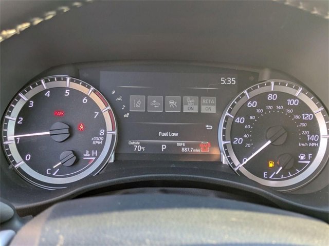 Used 2024 Toyota Highlander XLE image 13