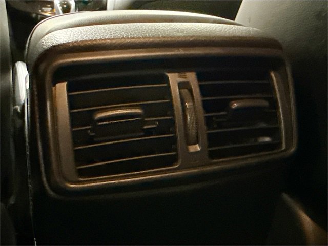 Used 2018 Nissan Rogue Sport SL image 25