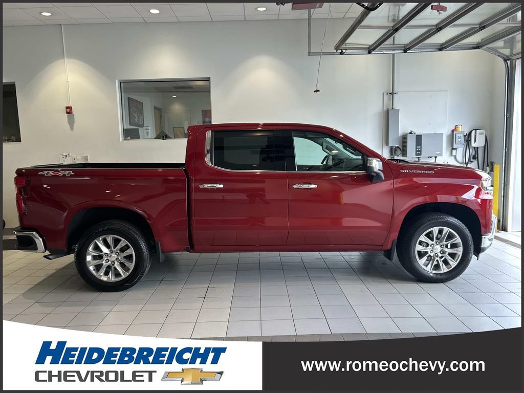 Certified 2022 Chevrolet Silverado 1500 LTZ AWD/4WD image 2