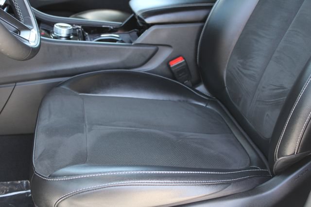Used 2023 Jeep Grand Cherokee Altitude AWD/4WD image 32