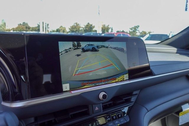 New 2025 Toyota Crown Signia image 27