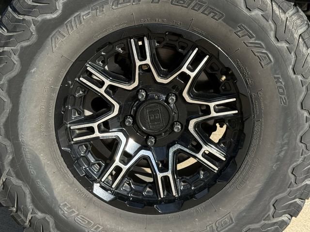 Used 2020 Jeep Gladiator Overland image 9