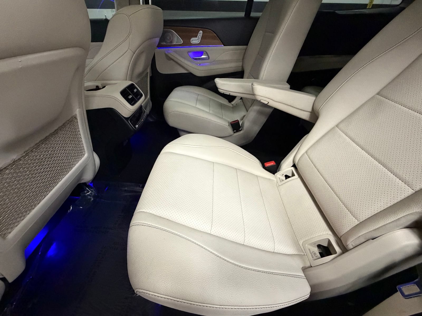 Used 2024 Mercedes-Benz GLS 450 4MATIC image 41