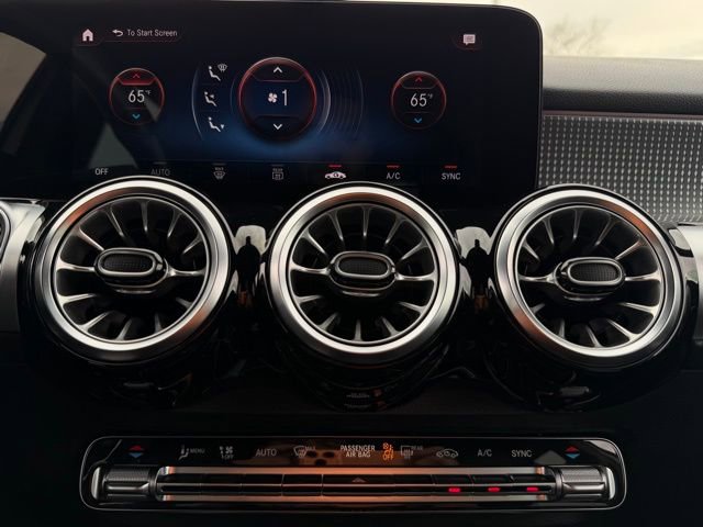 Certified 2022 Mercedes-Benz GLB 250 4MATIC image 21