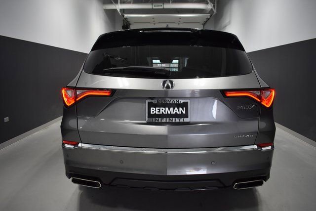Used 2023 Acura MDX SH-AWD w/ Technology Package image 11