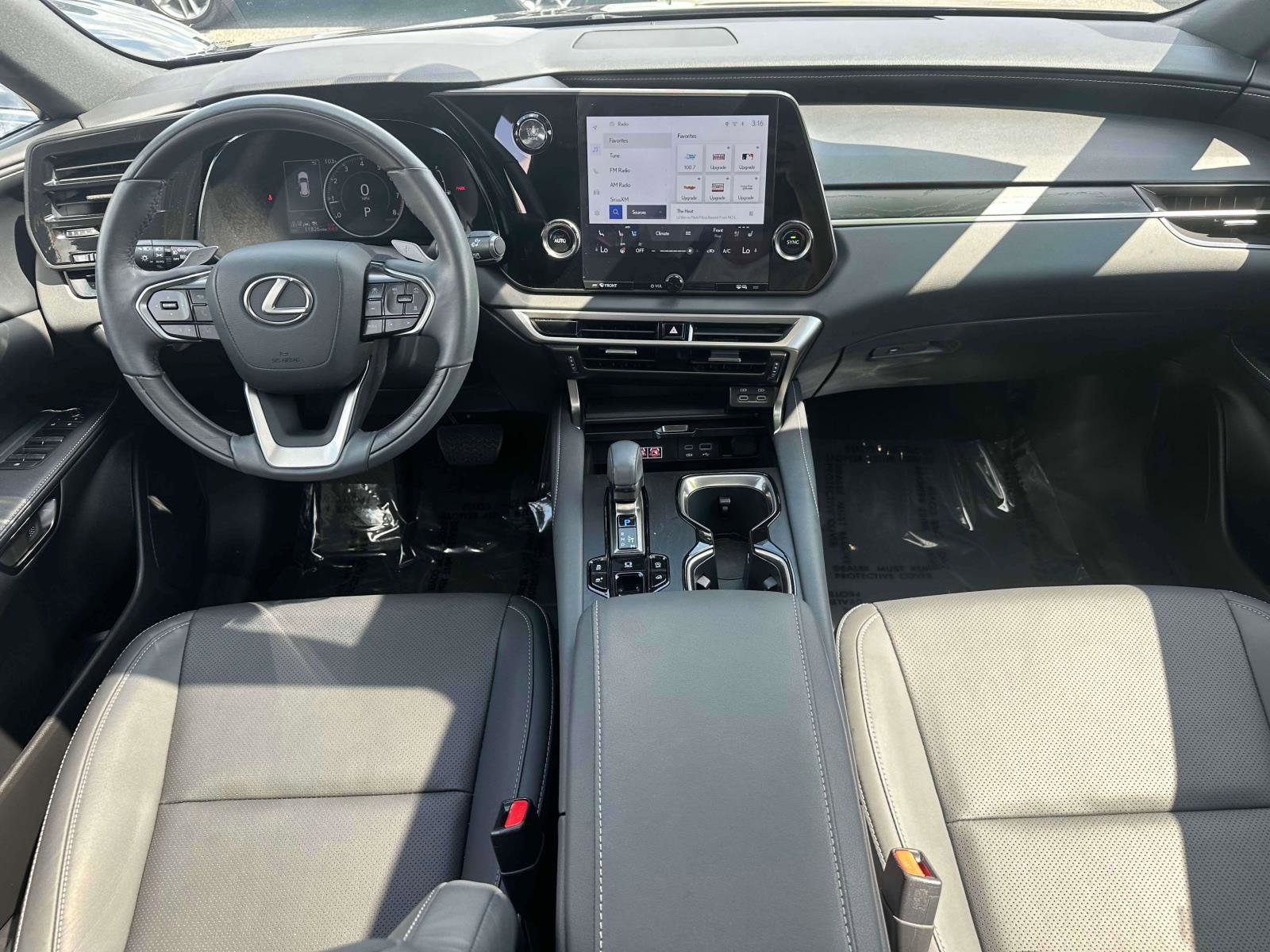 Used 2023 Lexus RX 350 AWD image 14