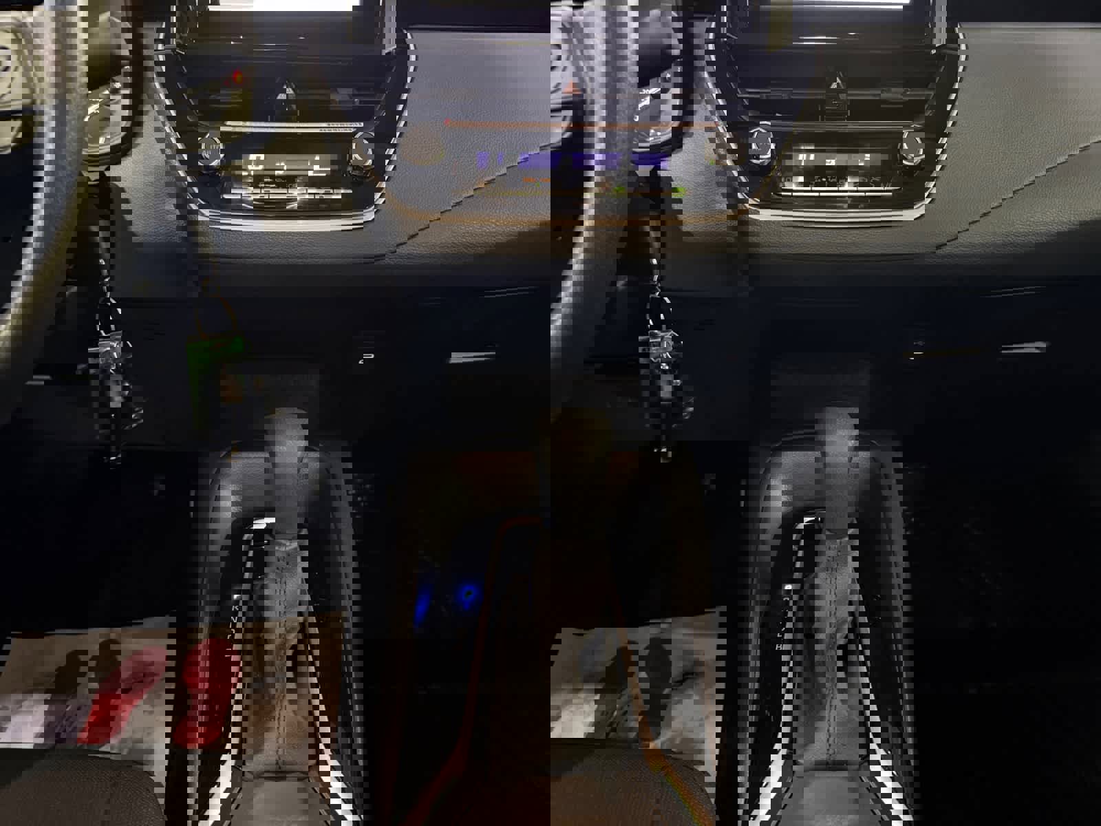 Used 2025 Toyota Corolla LE image 15