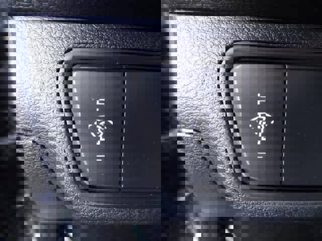 Used 2023 Kia Forte LXS image 14