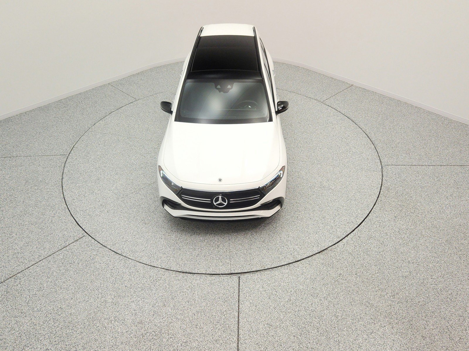 Used 2023 Mercedes-Benz EQB 350 4MATIC SUV image 10