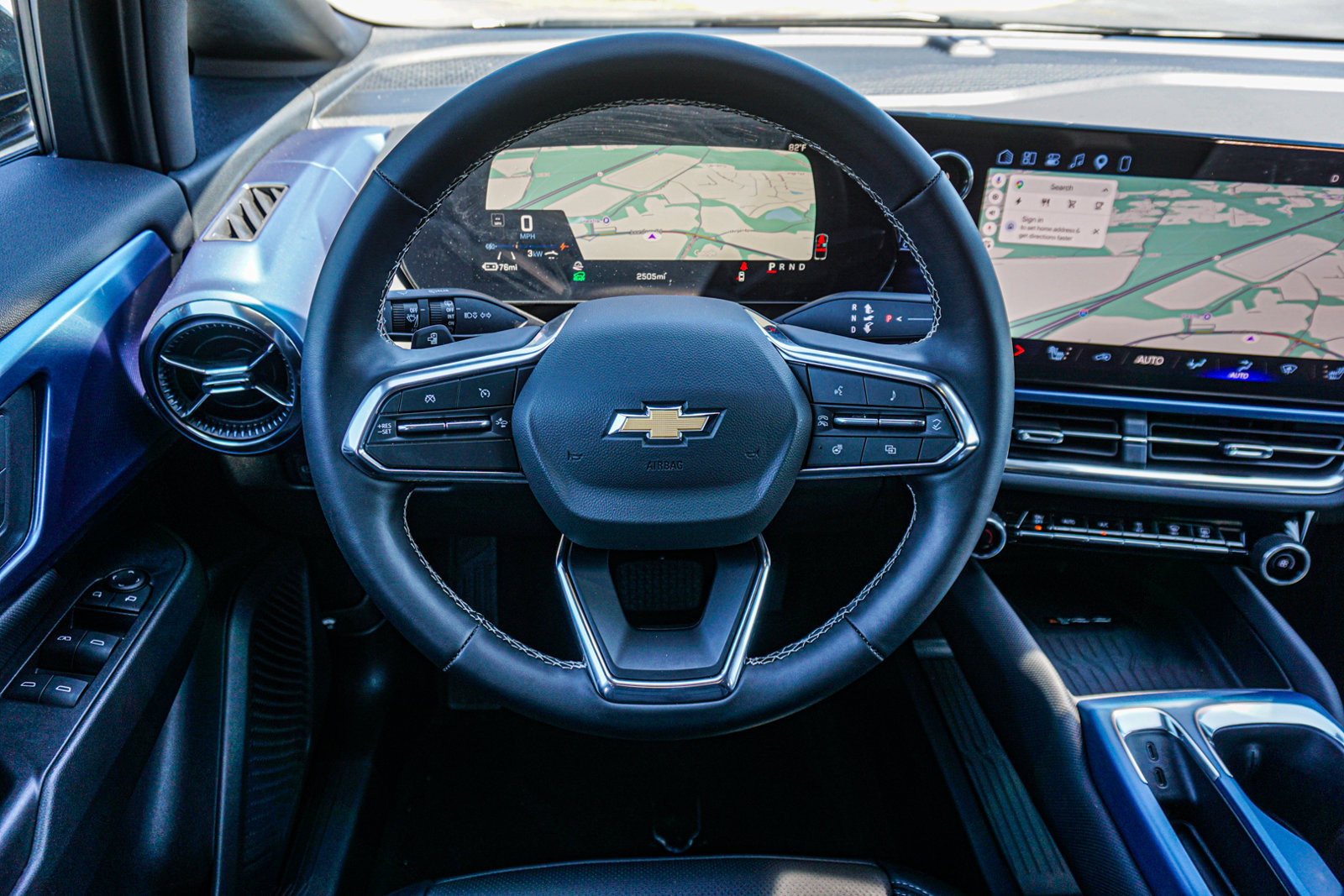 New 2026 Chevrolet Equinox EV LT FWD image 23