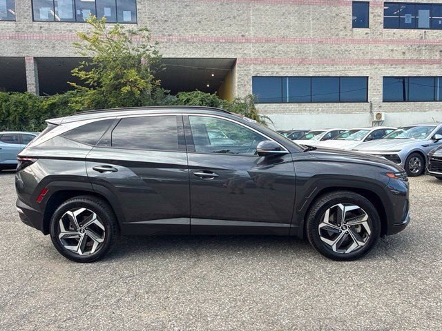 Used 2024 Hyundai Tucson Limited AWD/4WD image 18