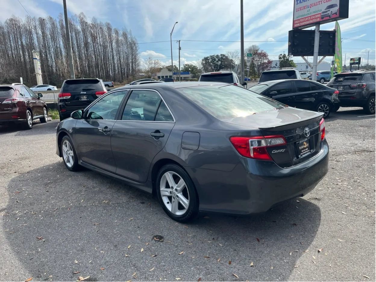 Used 2014 Toyota Camry SE image 7