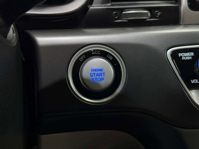 Used 2019 Hyundai Sonata Limited w/ Ultimate Package 04 image 35