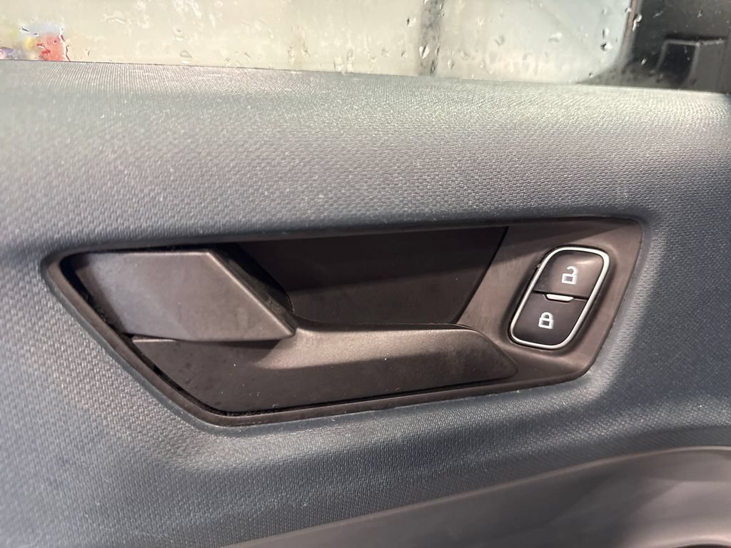 Used 2025 Ford Maverick XL w/ Equipment Group 102A AWD/4WD image 27