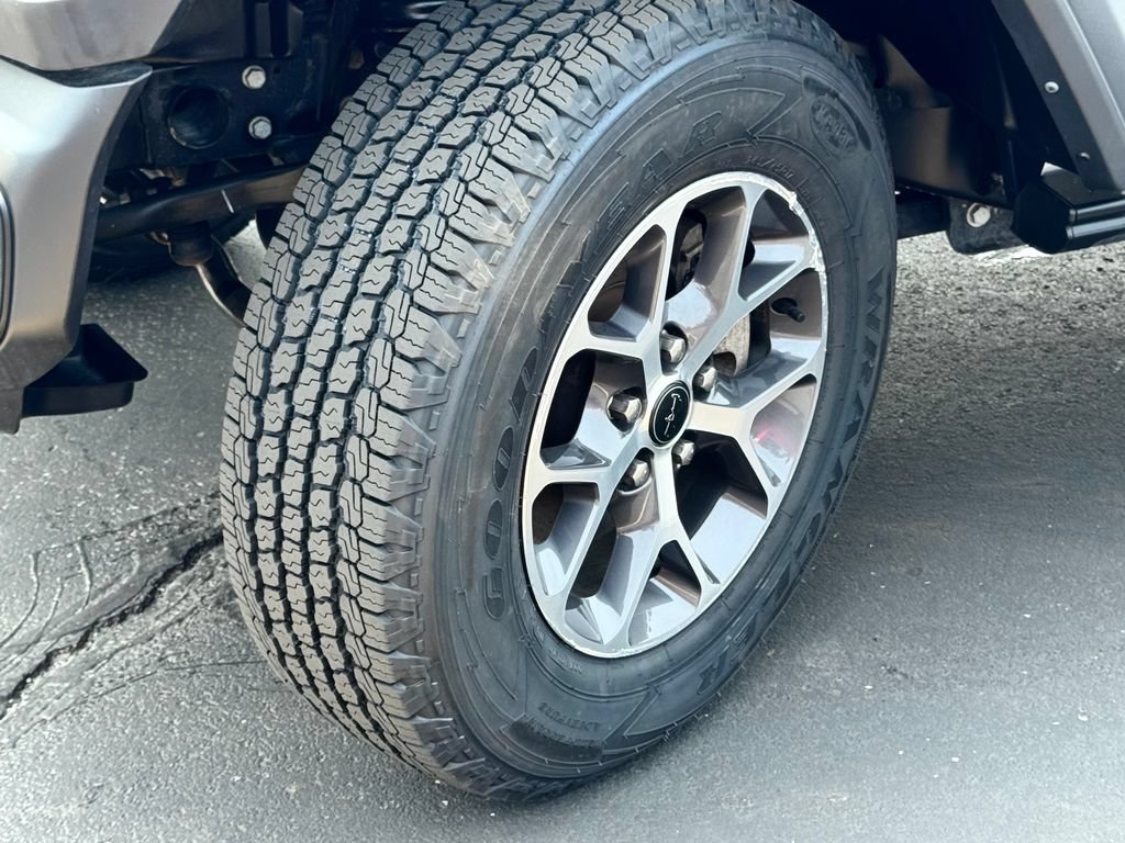 Used 2024 Jeep Wrangler Unlimited Sport AWD/4WD image 9