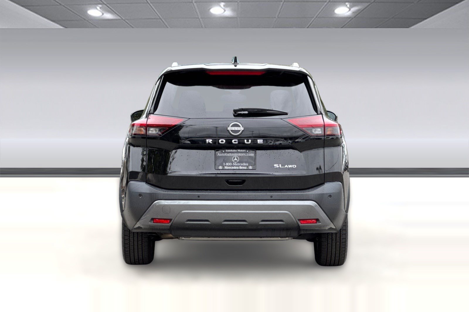 Used 2023 Nissan Rogue SL AWD/4WD image 10
