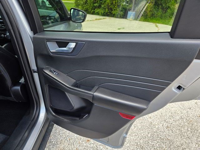 Used 2023 Ford Escape ST-Line w/ Tech Pack #1 AWD/4WD image 12