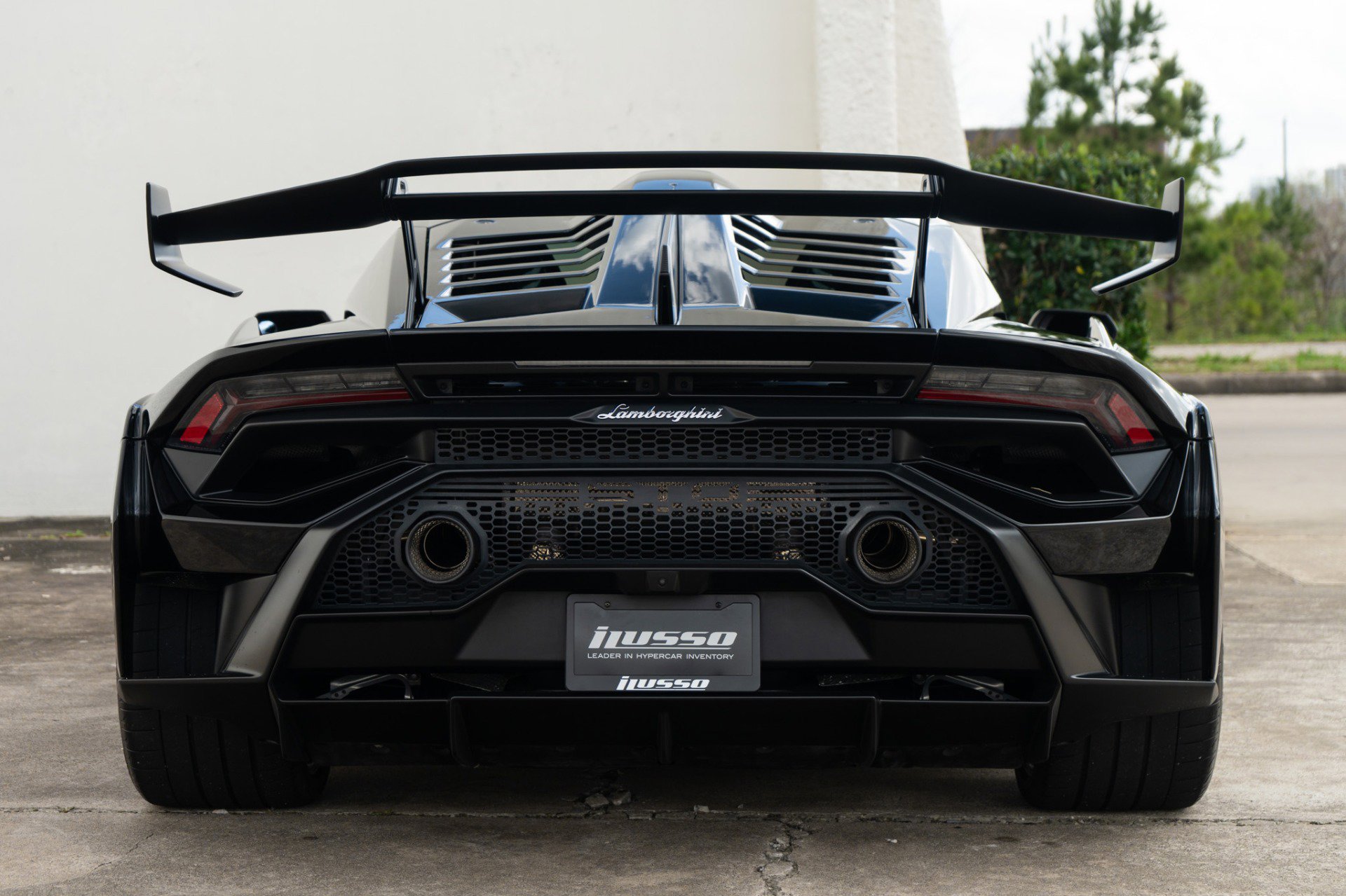 Used 2022 Lamborghini Huracan STO image 14