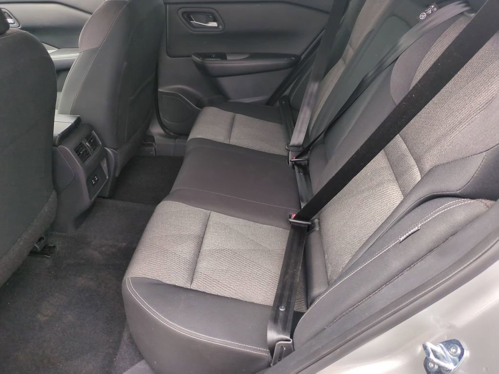 Used 2025 Nissan Rogue SV image 23