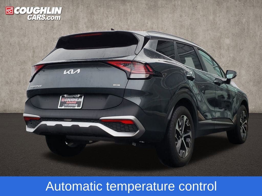 Used 2023 Kia Sportage EX image 9