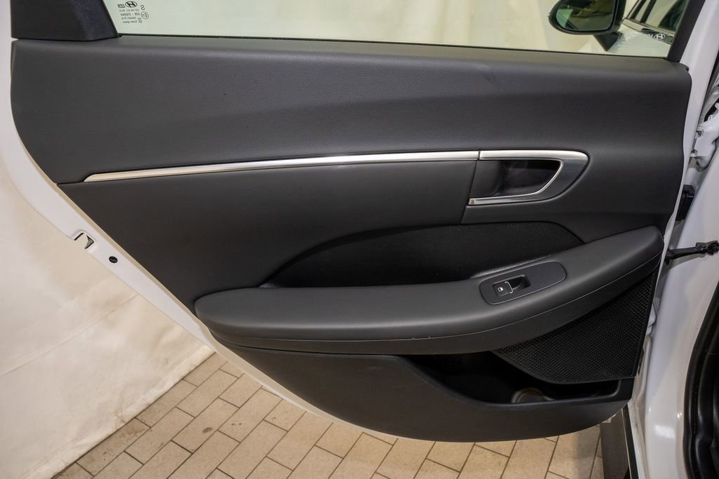 Used 2023 Hyundai Sonata SEL image 8