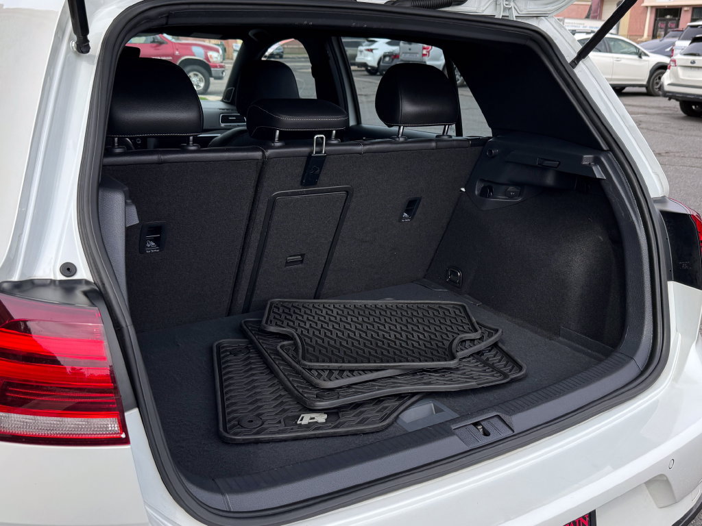 Used 2019 Volkswagen Golf R 4-Door AWD/4WD image 13
