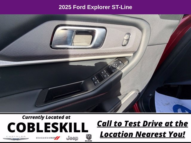 Used 2025 Ford Explorer ST-Line AWD/4WD image 14